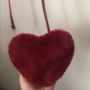 Make offer😀Girls fluffy heart purse